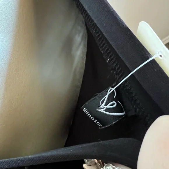 Windsor Black Dress Large - Picture 4 of 4